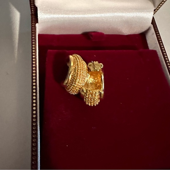 Gold Tone Post Earrings - Picture 6 of 7